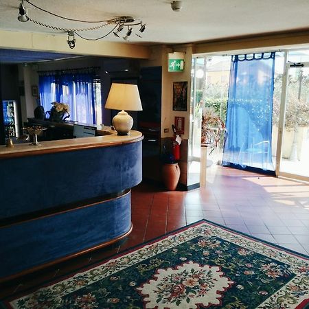 אלטופאשיו Hotel Astoria מראה חיצוני תמונה
