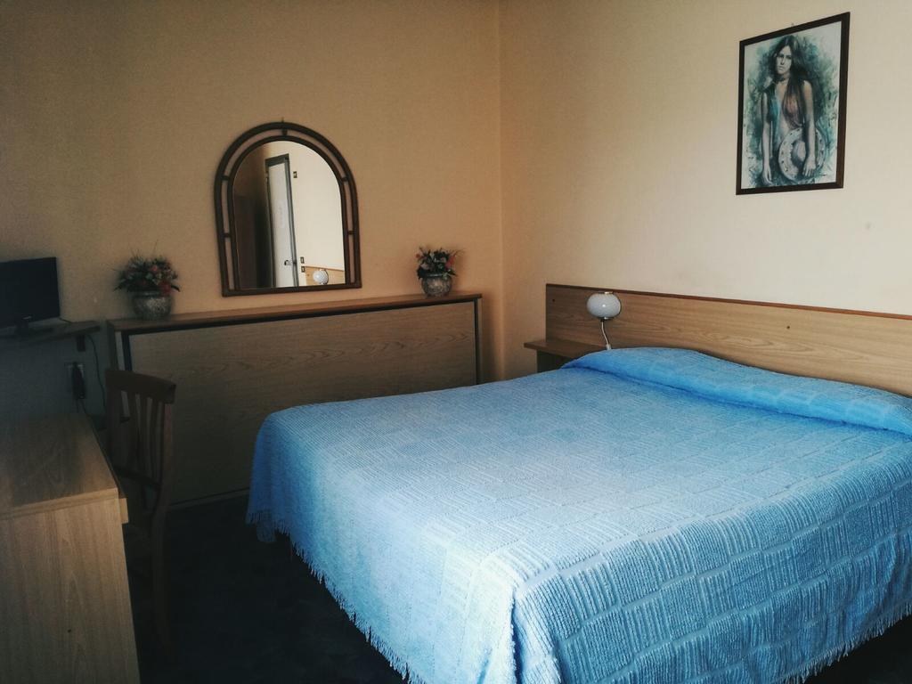 אלטופאשיו Hotel Astoria מראה חיצוני תמונה