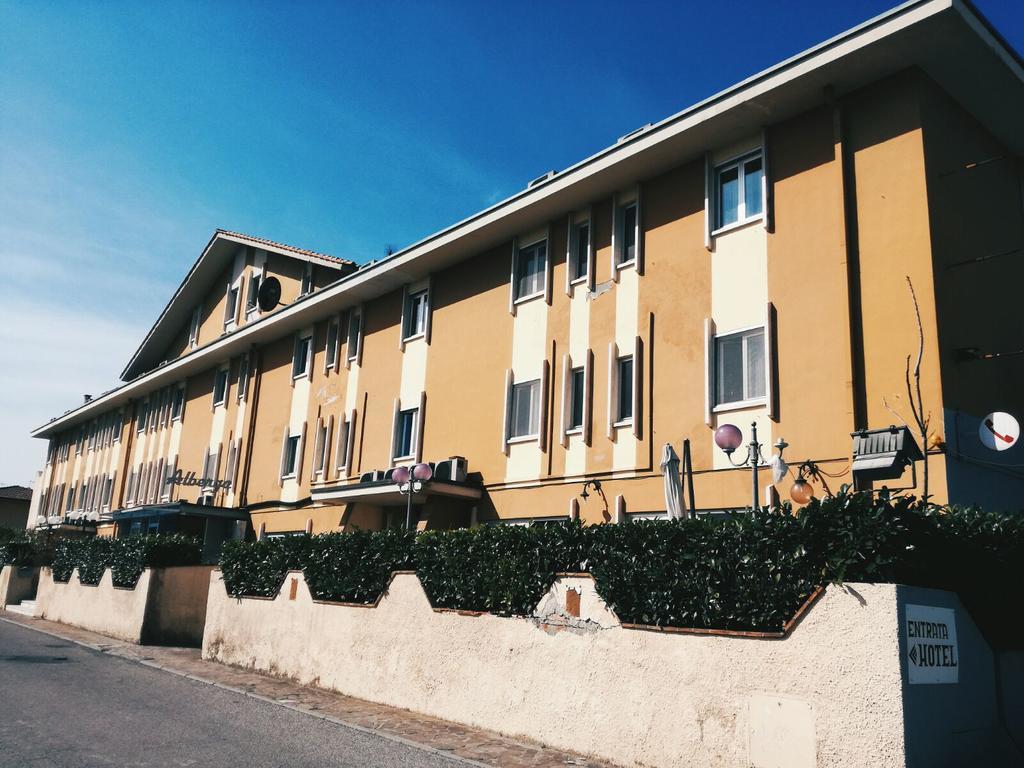 אלטופאשיו Hotel Astoria מראה חיצוני תמונה
