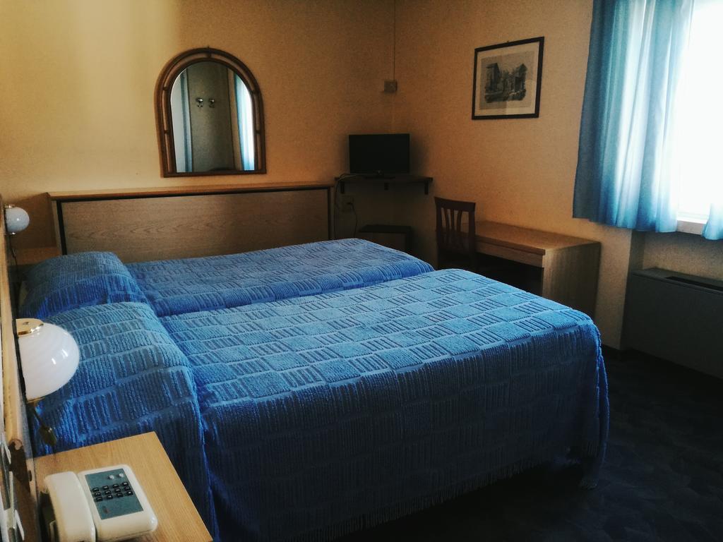 אלטופאשיו Hotel Astoria מראה חיצוני תמונה