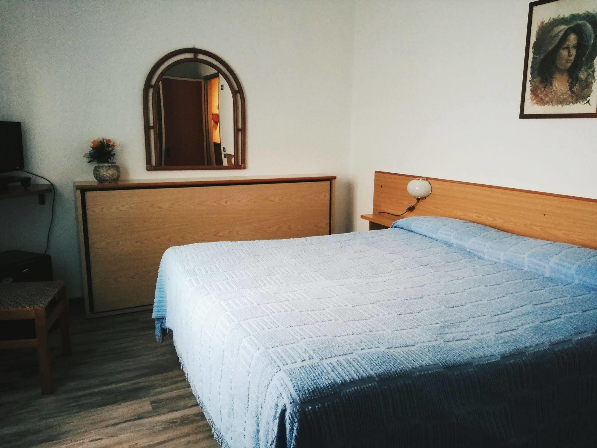 אלטופאשיו Hotel Astoria מראה חיצוני תמונה